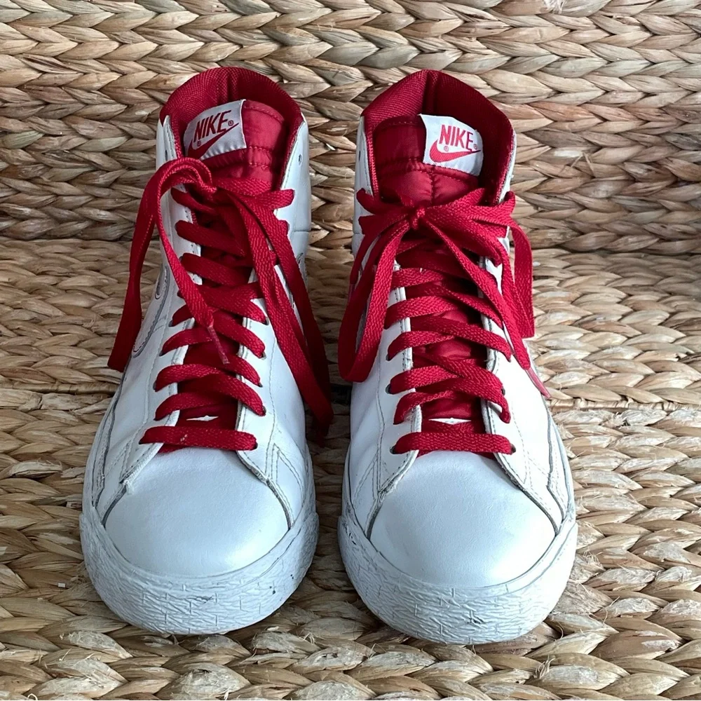 Nike Blazer SP High Sneakers White Red Lined‎